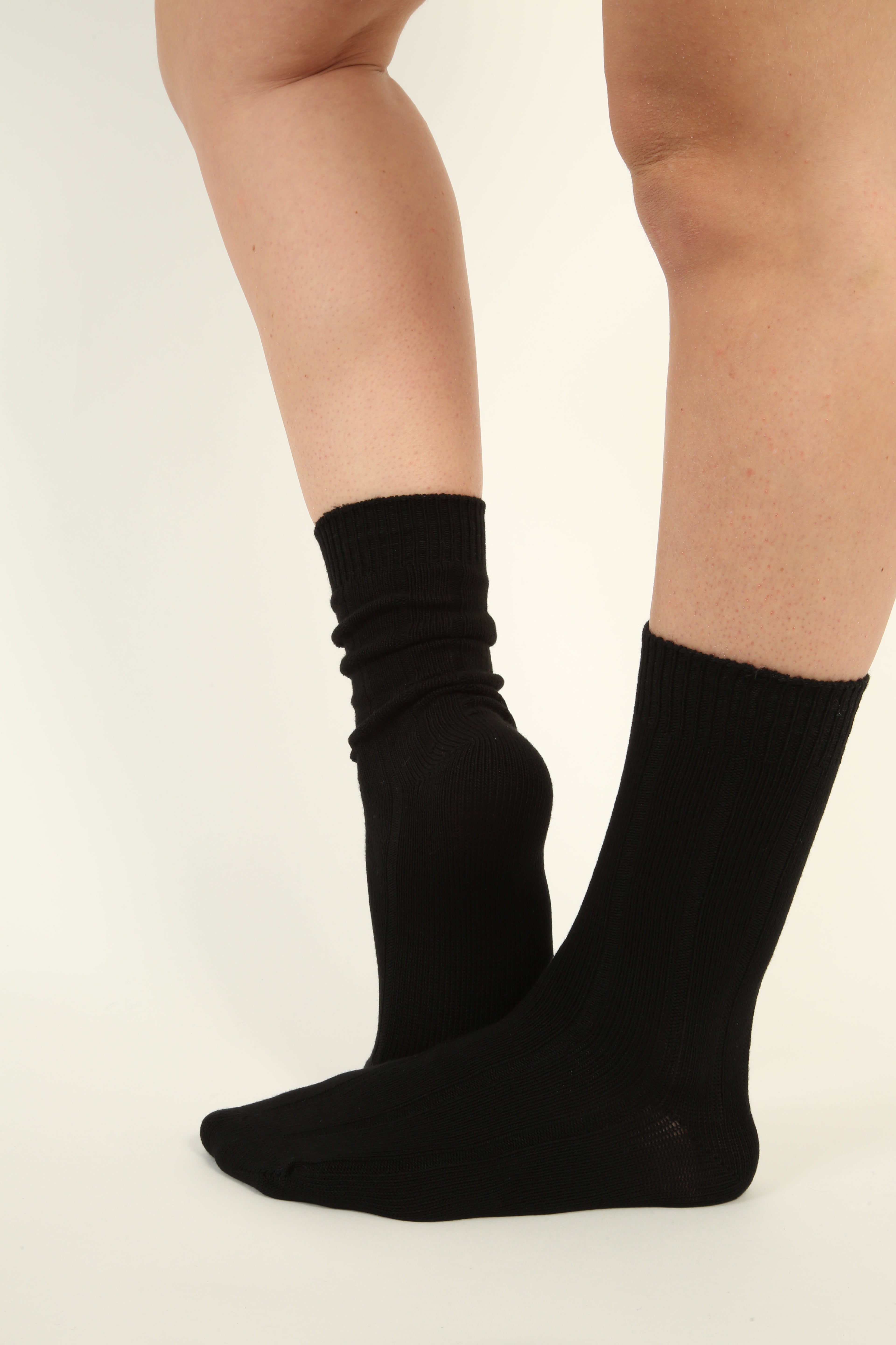 Thicker Seamless Bamboo Socks - 4 pairs