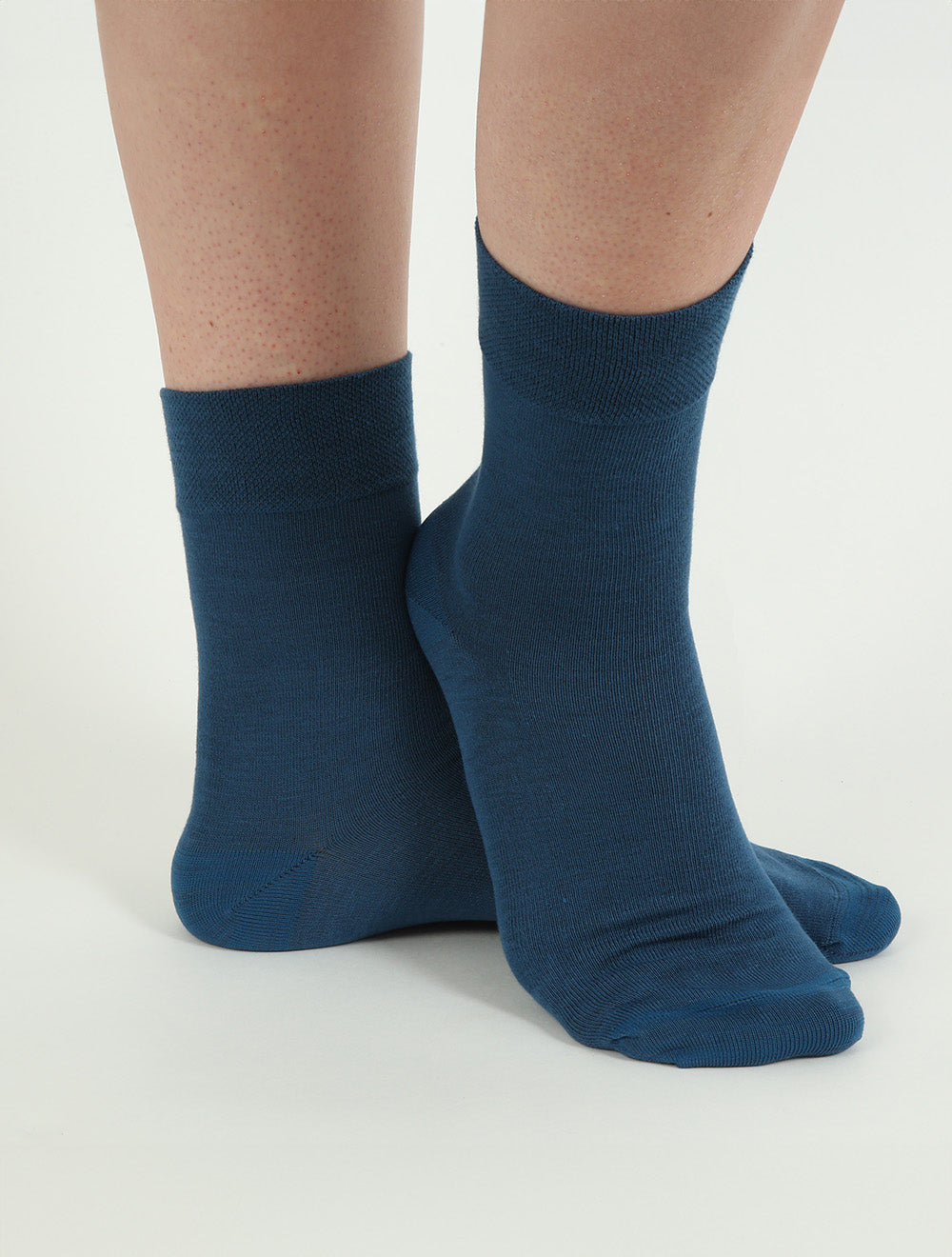 Navy seamless Bamboo Socks - 6 pairs